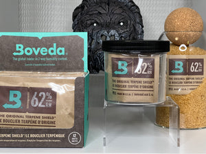 BOVEDA 8 Gram, 58% RH - BARREL OF BOVEDA, photo in product display, boveda in sugar jar
